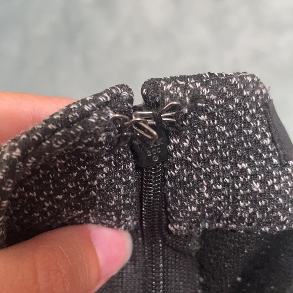 Ann Taylor gray size small skirt - Picture 7 of 8